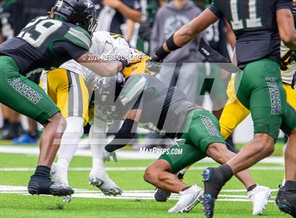 Thumbnail 1 in Fort Bend Marshall vs. Iowa Colony (UIL 5A-DII Football Semi-Regional) photogallery.
