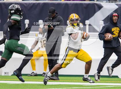 Thumbnail 1 in Fort Bend Marshall vs. Iowa Colony (UIL 5A-DII Football Semi-Regional) photogallery.