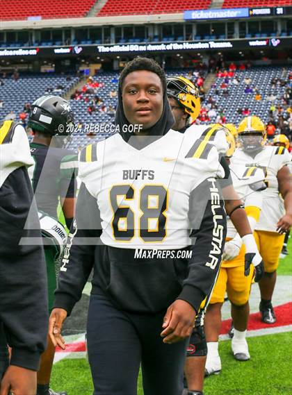 Thumbnail 3 in Fort Bend Marshall vs. Iowa Colony (UIL 5A-DII Football Semi-Regional) photogallery.