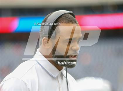 Thumbnail 1 in Fort Bend Marshall vs. Iowa Colony (UIL 5A-DII Football Semi-Regional) photogallery.