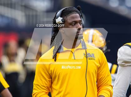 Thumbnail 3 in Fort Bend Marshall vs. Iowa Colony (UIL 5A-DII Football Semi-Regional) photogallery.