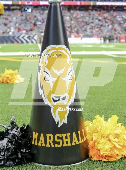 Thumbnail 1 in Fort Bend Marshall vs. Iowa Colony (UIL 5A-DII Football Semi-Regional) photogallery.