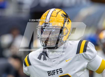 Thumbnail 2 in Fort Bend Marshall vs. Iowa Colony (UIL 5A-DII Football Semi-Regional) photogallery.