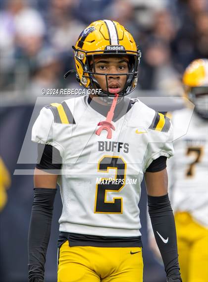 Thumbnail 2 in Fort Bend Marshall vs. Iowa Colony (UIL 5A-DII Football Semi-Regional) photogallery.