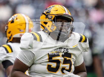 Thumbnail 3 in Fort Bend Marshall vs. Iowa Colony (UIL 5A-DII Football Semi-Regional) photogallery.