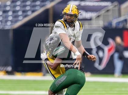 Thumbnail 2 in Fort Bend Marshall vs. Iowa Colony (UIL 5A-DII Football Semi-Regional) photogallery.