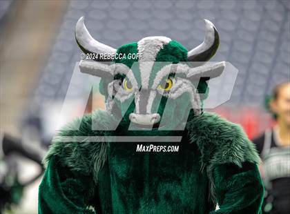 Thumbnail 2 in Fort Bend Marshall vs. Iowa Colony (UIL 5A-DII Football Semi-Regional) photogallery.
