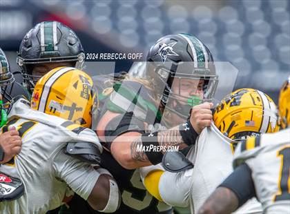 Thumbnail 1 in Fort Bend Marshall vs. Iowa Colony (UIL 5A-DII Football Semi-Regional) photogallery.