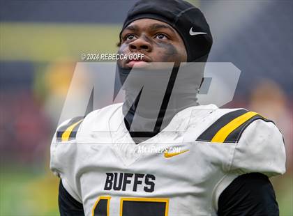 Thumbnail 1 in Fort Bend Marshall vs. Iowa Colony (UIL 5A-DII Football Semi-Regional) photogallery.