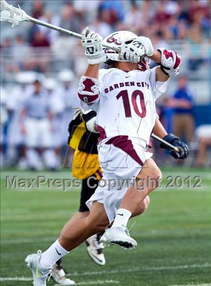 Thumbnail 2 in Sayville vs Garden City (NYSPHSAA Class B Regional Final) photogallery.