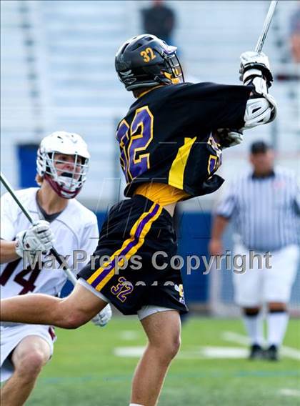 Thumbnail 3 in Sayville vs Garden City (NYSPHSAA Class B Regional Final) photogallery.