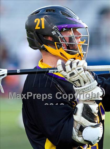Thumbnail 2 in Sayville vs Garden City (NYSPHSAA Class B Regional Final) photogallery.