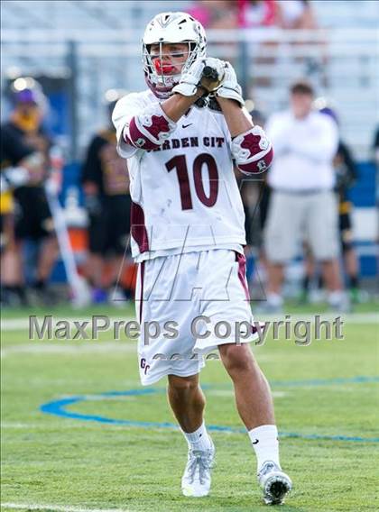 Thumbnail 2 in Sayville vs Garden City (NYSPHSAA Class B Regional Final) photogallery.