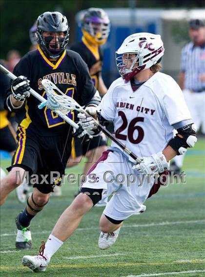 Thumbnail 3 in Sayville vs Garden City (NYSPHSAA Class B Regional Final) photogallery.