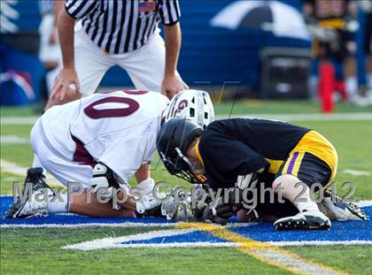 Thumbnail 3 in Sayville vs Garden City (NYSPHSAA Class B Regional Final) photogallery.