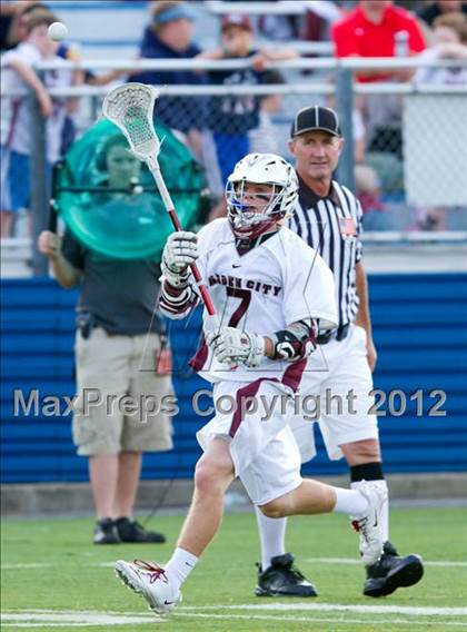 Thumbnail 3 in Sayville vs Garden City (NYSPHSAA Class B Regional Final) photogallery.