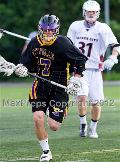 Thumbnail 1 in Sayville vs Garden City (NYSPHSAA Class B Regional Final) photogallery.