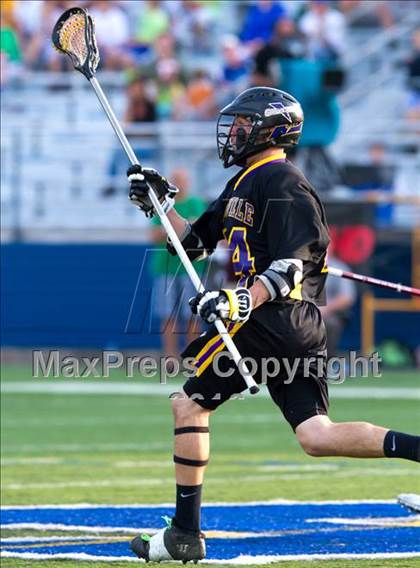 Thumbnail 2 in Sayville vs Garden City (NYSPHSAA Class B Regional Final) photogallery.
