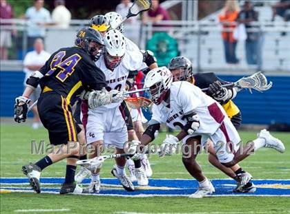 Thumbnail 3 in Sayville vs Garden City (NYSPHSAA Class B Regional Final) photogallery.