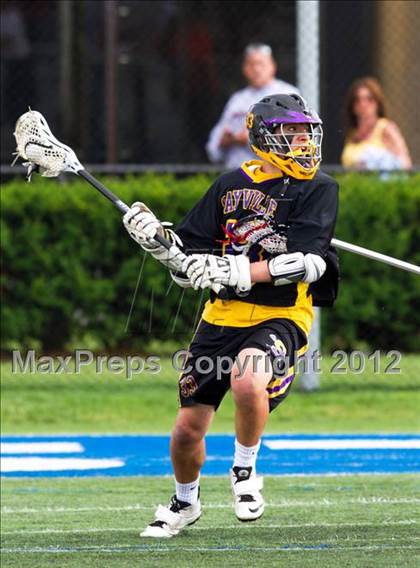 Thumbnail 2 in Sayville vs Garden City (NYSPHSAA Class B Regional Final) photogallery.
