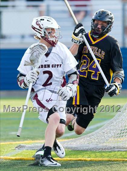 Thumbnail 1 in Sayville vs Garden City (NYSPHSAA Class B Regional Final) photogallery.