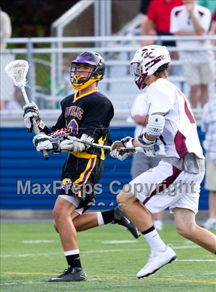 Thumbnail 2 in Sayville vs Garden City (NYSPHSAA Class B Regional Final) photogallery.