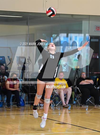 Thumbnail 2 in Rincon/University vs. Cactus (EPIC Tournament Chandler Prep Invite) photogallery.