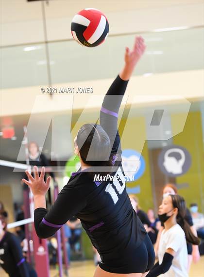 Thumbnail 2 in Rincon/University vs. Cactus (EPIC Tournament Chandler Prep Invite) photogallery.
