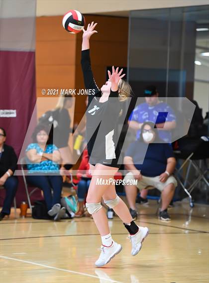Thumbnail 1 in Rincon/University vs. Cactus (EPIC Tournament Chandler Prep Invite) photogallery.