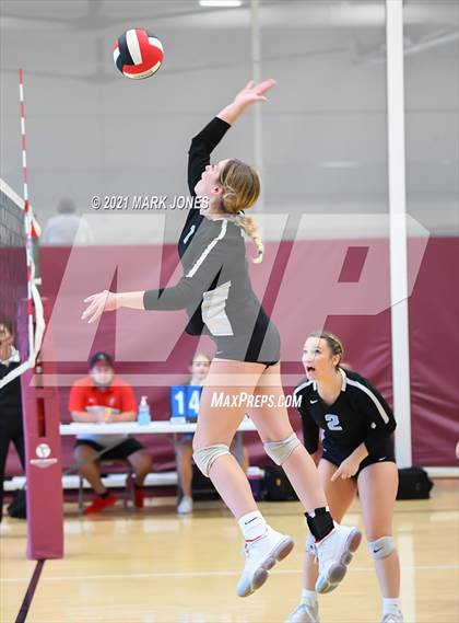 Thumbnail 2 in Rincon/University vs. Cactus (EPIC Tournament Chandler Prep Invite) photogallery.