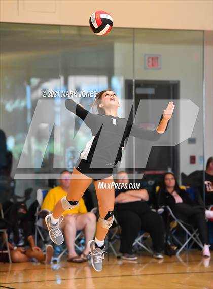 Thumbnail 2 in Rincon/University vs. Cactus (EPIC Tournament Chandler Prep Invite) photogallery.