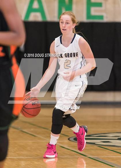 Thumbnail 2 in Morgan Park vs. Elk Grove (Oakland Legends Classic) photogallery.