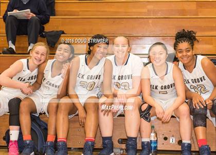 Thumbnail 2 in Morgan Park vs. Elk Grove (Oakland Legends Classic) photogallery.