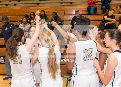 Thumbnail 2 in Morgan Park vs. Elk Grove (Oakland Legends Classic) photogallery.
