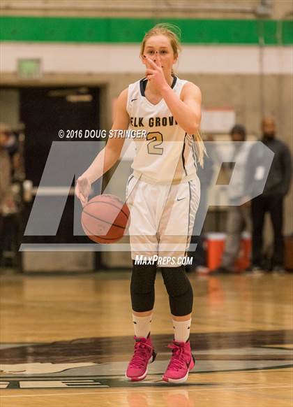 Thumbnail 2 in Morgan Park vs. Elk Grove (Oakland Legends Classic) photogallery.
