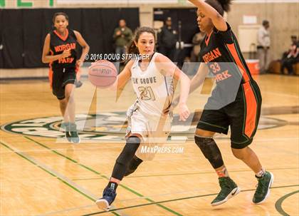 Thumbnail 1 in Morgan Park vs. Elk Grove (Oakland Legends Classic) photogallery.