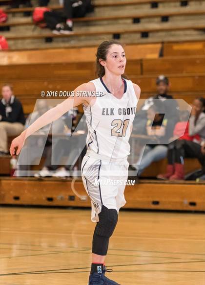 Thumbnail 2 in Morgan Park vs. Elk Grove (Oakland Legends Classic) photogallery.