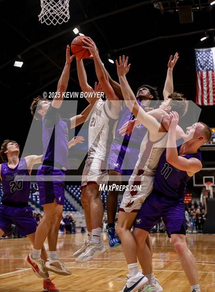 Thumbnail 2 in St. Francis DeSales vs Bishop Watterson (OHSAA D3 Central 2 District Championship) photogallery.