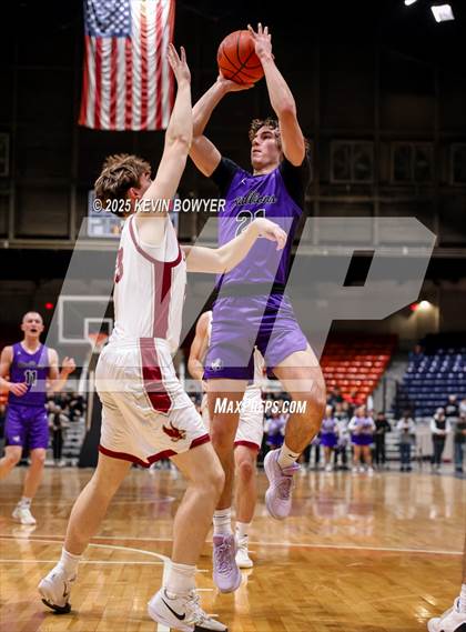 Thumbnail 1 in St. Francis DeSales vs Bishop Watterson (OHSAA D3 Central 2 District Championship) photogallery.