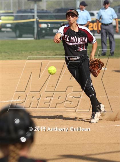 Thumbnail 1 in El Modena vs Huntington Beach (CIF SS 2nd Round Playoff) photogallery.