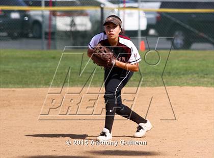 Thumbnail 1 in El Modena vs Huntington Beach (CIF SS 2nd Round Playoff) photogallery.