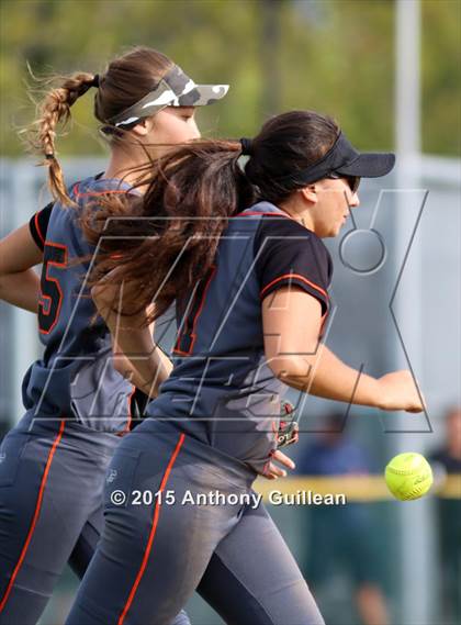 Thumbnail 3 in El Modena vs Huntington Beach (CIF SS 2nd Round Playoff) photogallery.