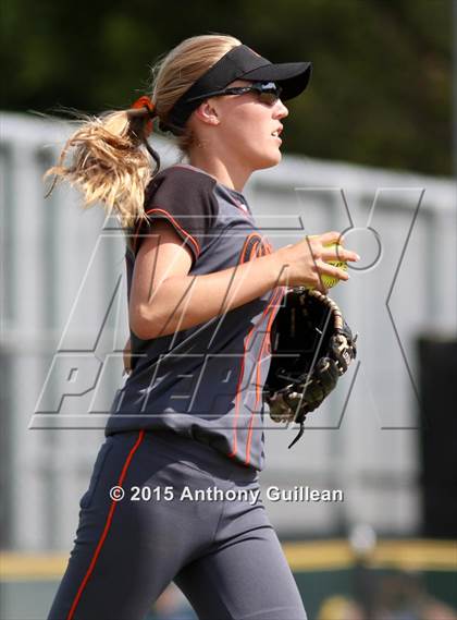 Thumbnail 2 in El Modena vs Huntington Beach (CIF SS 2nd Round Playoff) photogallery.