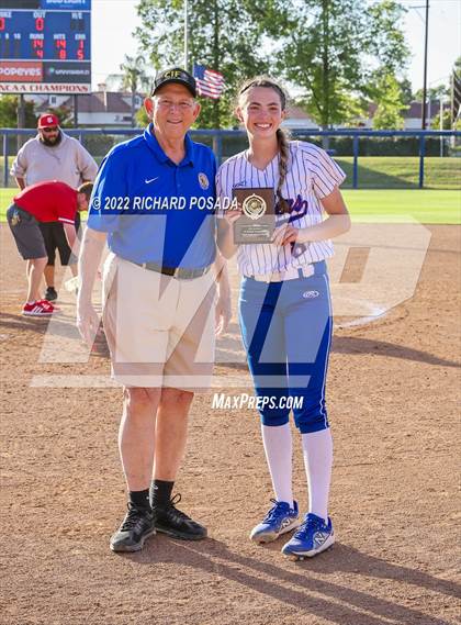 Thumbnail 1 in Caruthers vs. Boron (CIF CS Division V Championship) photogallery.