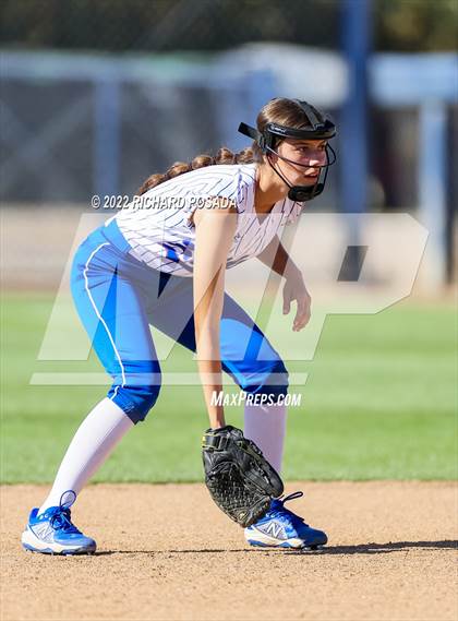 Thumbnail 2 in Caruthers vs. Boron (CIF CS Division V Championship) photogallery.