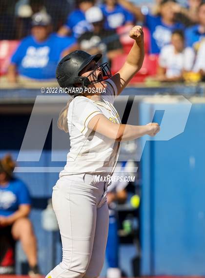 Thumbnail 3 in Caruthers vs. Boron (CIF CS Division V Championship) photogallery.
