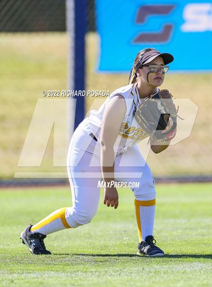 Thumbnail 3 in Caruthers vs. Boron (CIF CS Division V Championship) photogallery.