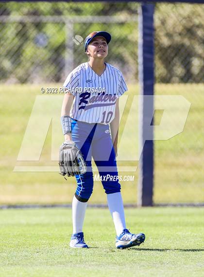 Thumbnail 3 in Caruthers vs. Boron (CIF CS Division V Championship) photogallery.