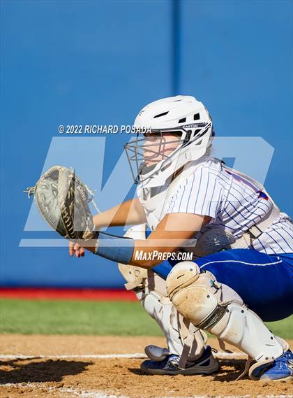 Thumbnail 3 in Caruthers vs. Boron (CIF CS Division V Championship) photogallery.