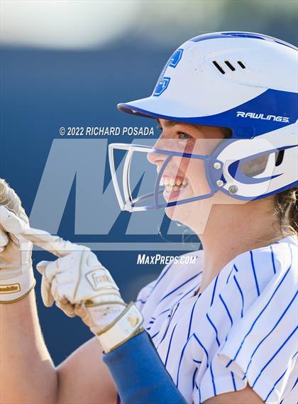 Thumbnail 3 in Caruthers vs. Boron (CIF CS Division V Championship) photogallery.